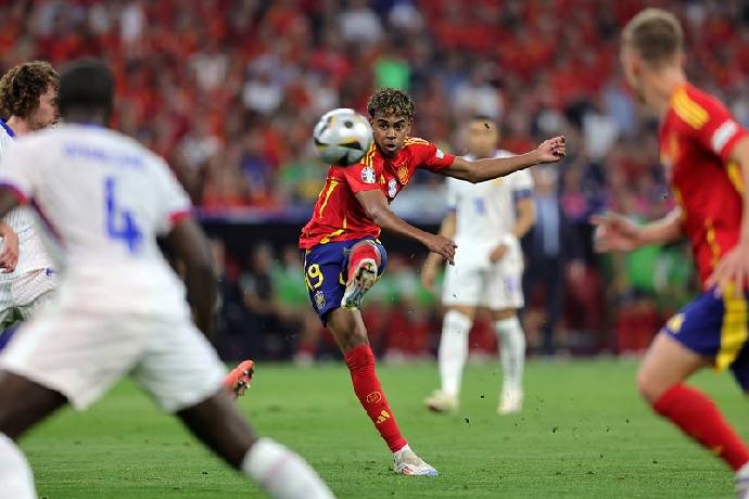 Siêu máy tính dự đoán Tây Ban Nha vs Pháp, 2h00 ngày 6/6